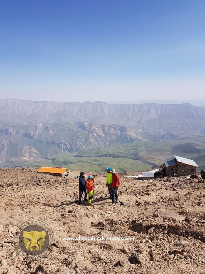 4-Bargah-e Sevom hut (4200m), Dobarar Range at the background