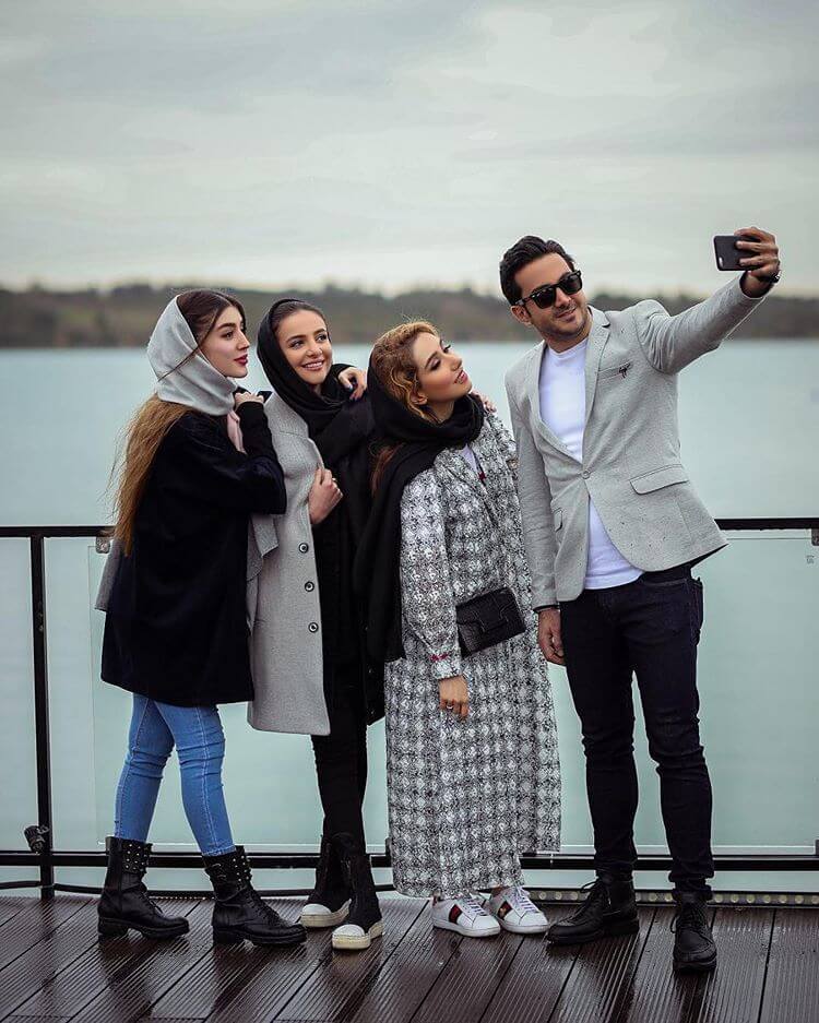 Iran Dress Code Hijab safe manto scarf how to dress like iranians (12)