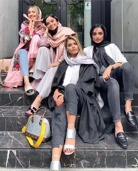 Iran Dress Code Fasion In Iran Dressing Female Modern Iranian Women 4 