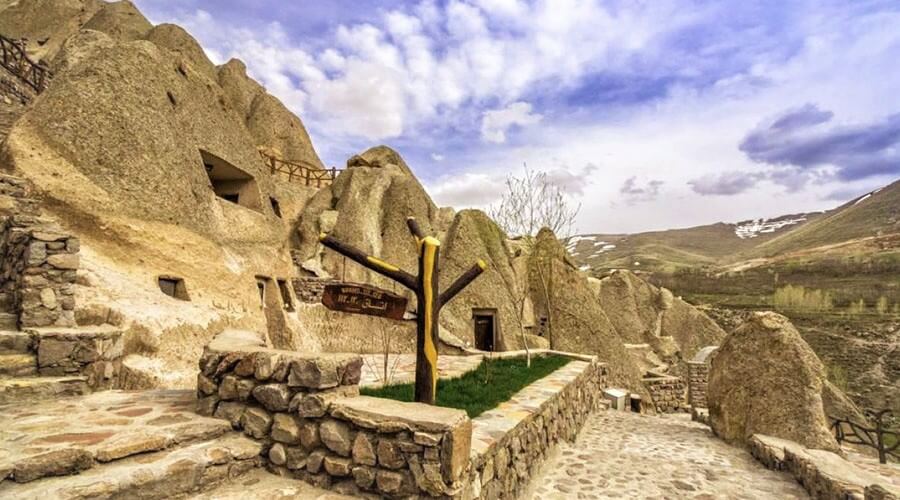 Kandovan_Laleh_International_Rocky_Hotel_Tabriz__Iran_Top_Boutique_Hotels_and_Traditional_Resorts_Cheetah_Adventures_Iran_Accommodation