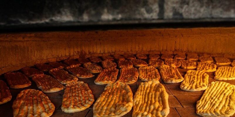 Barbari iranian breads Iran’s Most Popular Breads visit iran cultural tour package travel to iran Cheetah adventures